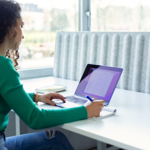 technology & IT is best career opportunity for woman